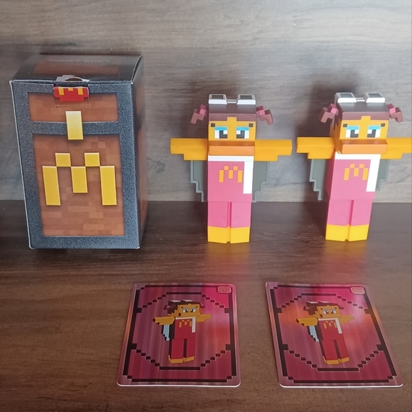 Mcdonalds 2025 Minecraft Lot Of 3 *Two Birdie Wings 1 Fries 2 Birdie Cards 1 Box - Picture 3 of 6